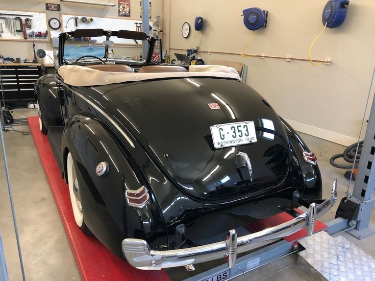 Unknown-Deluxe-1940-Black-tan-6