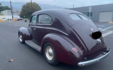 Unknown-Deluxe-1940-Burgundy-Gray-1