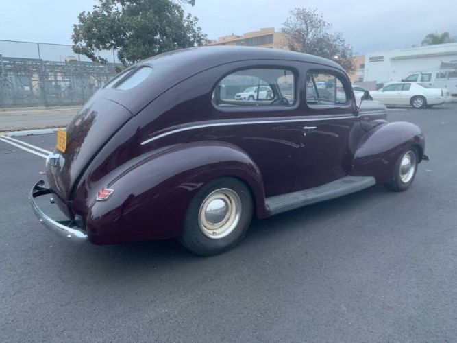 Unknown-Deluxe-1940-Burgundy-Gray-14