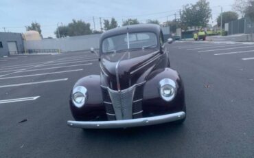 Unknown-Deluxe-1940-Burgundy-Gray-15