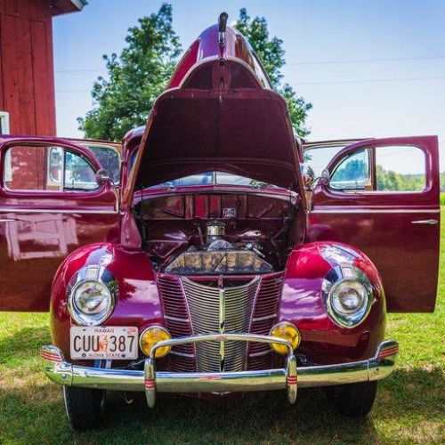 Unknown-Deluxe-1940-Custom-11