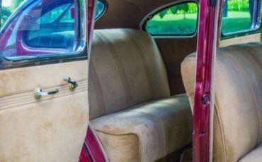 Unknown-Deluxe-1940-Custom-5