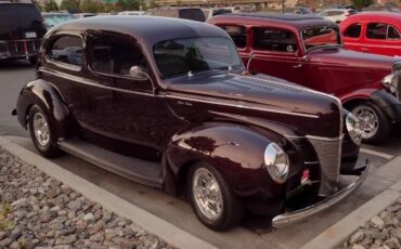 Unknown-Deluxe-1940-Custom-6
