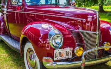 Unknown-Deluxe-1940-Custom-9