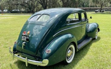 Unknown-Deluxe-1940-Green-1