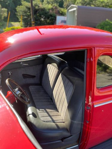 Unknown-Deluxe-1940-Red-1