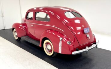 Unknown-Deluxe-1940-Red-Tan-2