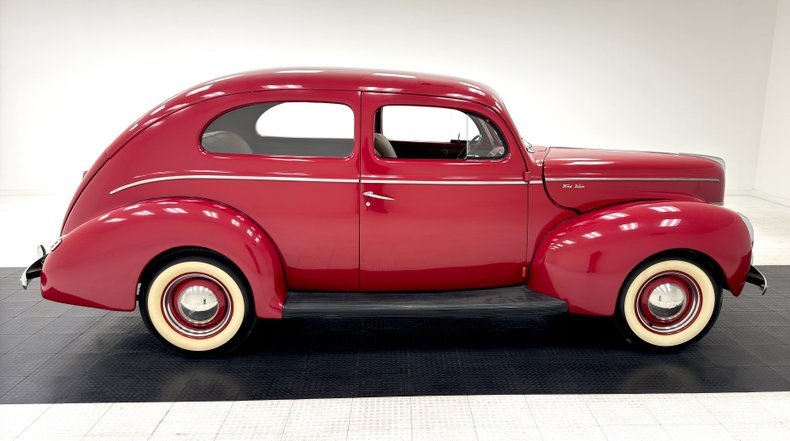 Unknown-Deluxe-1940-Red-Tan-24