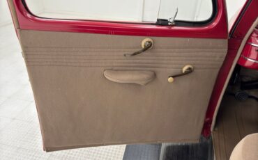 Unknown-Deluxe-1940-Red-Tan-34