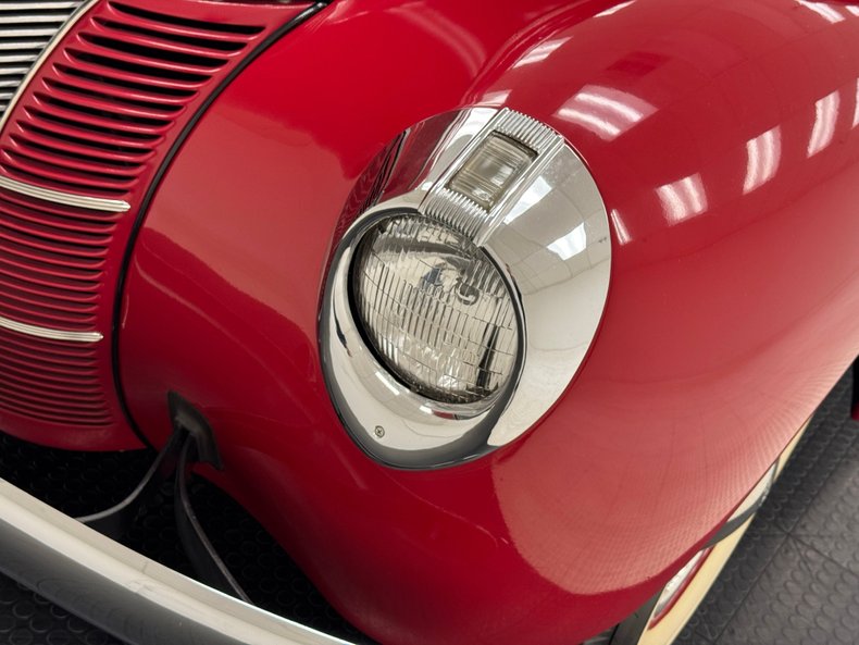 Unknown-Deluxe-1940-Red-Tan-6