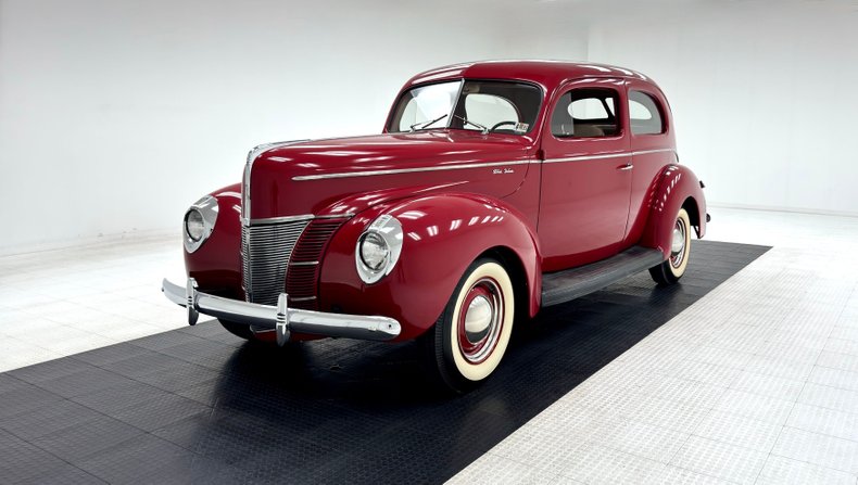 Unknown-Deluxe-1940-Red-Tan