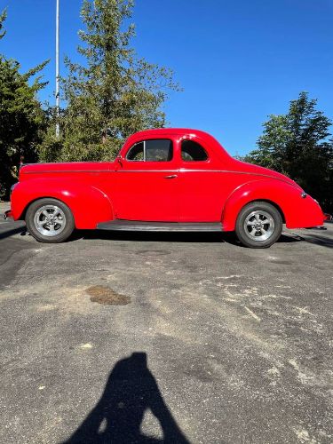 Unknown-Deluxe-1940-Red