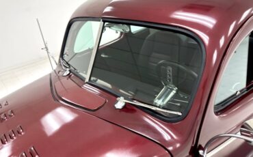 Unknown-Deluxe-1940-Ruby-Red-Pearl-Black-19