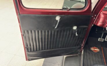 Unknown-Deluxe-1940-Ruby-Red-Pearl-Black-30