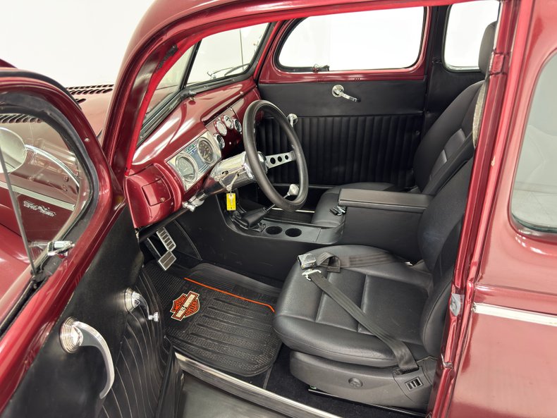 Unknown-Deluxe-1940-Ruby-Red-Pearl-Black-33