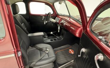 Unknown-Deluxe-1940-Ruby-Red-Pearl-Black-35