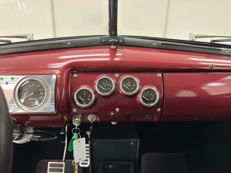 Unknown-Deluxe-1940-Ruby-Red-Pearl-Black-40