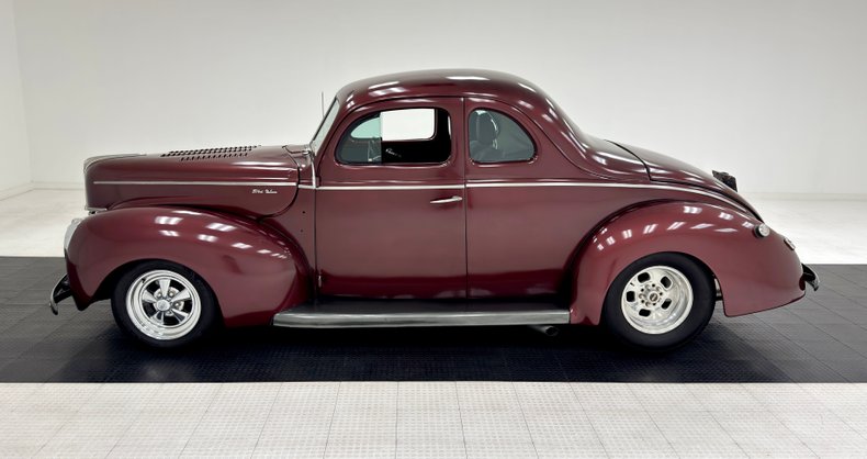 Unknown-Deluxe-1940-Ruby-Red-Pearl-Black