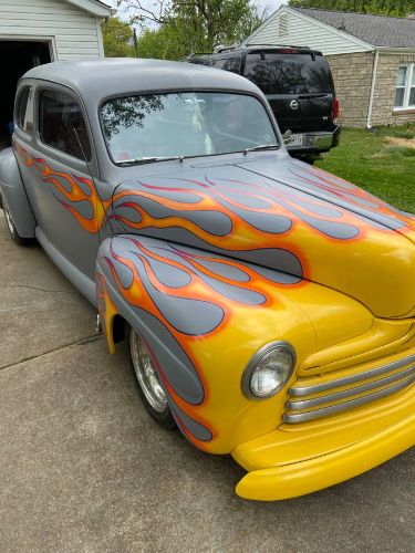 Unknown-Deluxe-1946-Custom-5