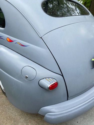 Unknown-Deluxe-1946-Custom-6