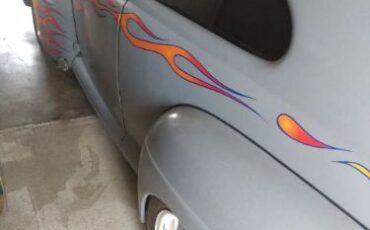 Unknown-Deluxe-1946-Custom-7