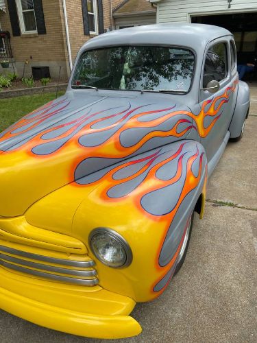 Unknown-Deluxe-1946-Custom-9