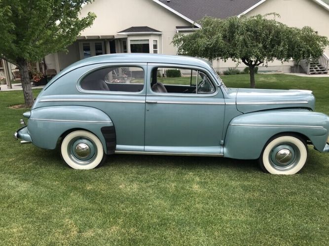 Unknown-Deluxe-1946-Robin-Egg-Blue-Gray-11