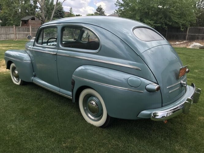 Unknown-Deluxe-1946-Robin-Egg-Blue-Gray-4