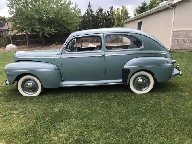 Unknown-Deluxe-1946-Robin-Egg-Blue-Gray-5