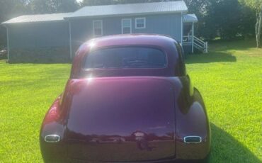 Unknown-Deluxe-1947-Red-3