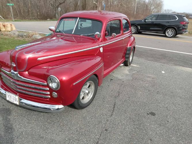 Unknown-Deluxe-1947-Red-Black-8