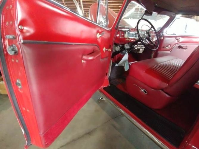 Unknown-Deluxe-1947-Red-Red-1