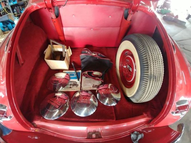 Unknown-Deluxe-1947-Red-Red-10