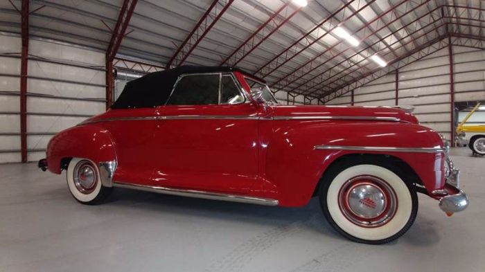 Unknown-Deluxe-1947-Red-Red-6