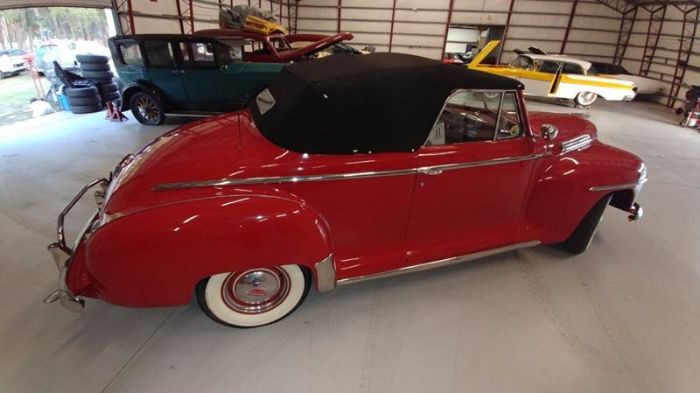 Unknown-Deluxe-1947-Red-Red-7