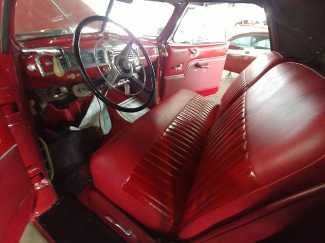 Unknown-Deluxe-1947-Red-Red