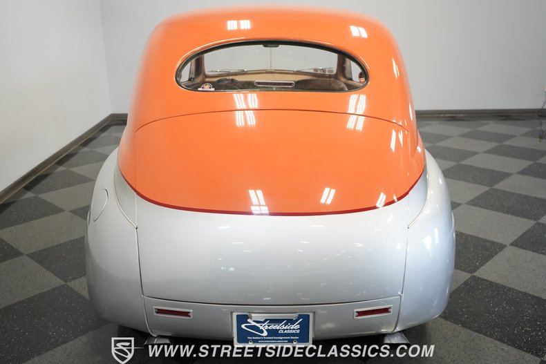 Unknown-Deluxe-1947-Tangerine-Orange-Tan-32