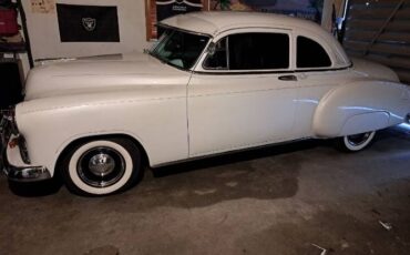 Unknown-Deluxe-1949-White-4