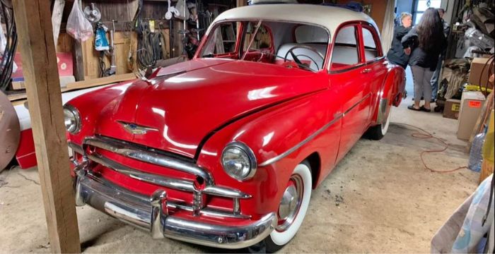 Unknown-Deluxe-1950-Red-RedWhite-4