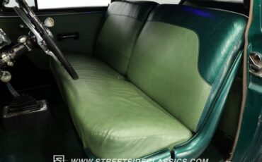 Unknown-Deluxe-1951-Green-Green-12