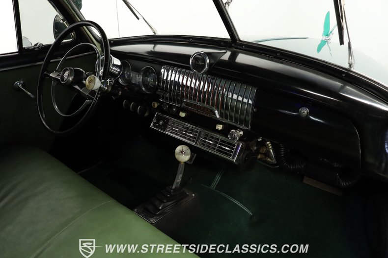 Unknown-Deluxe-1951-Green-Green-13