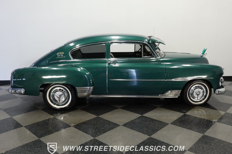 Unknown-Deluxe-1951-Green-Green-21