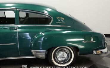 Unknown-Deluxe-1951-Green-Green-32