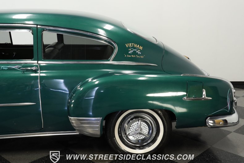 Unknown-Deluxe-1951-Green-Green-32