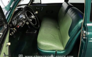 Unknown-Deluxe-1951-Green-Green-40