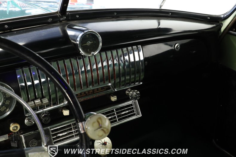 Unknown-Deluxe-1951-Green-Green-42