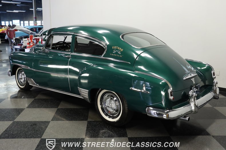 Unknown-Deluxe-1951-Green-Green-8