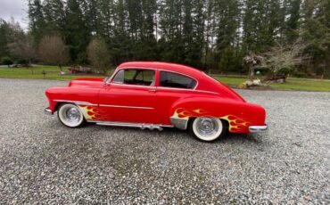Unknown-Deluxe-1951-Red-8