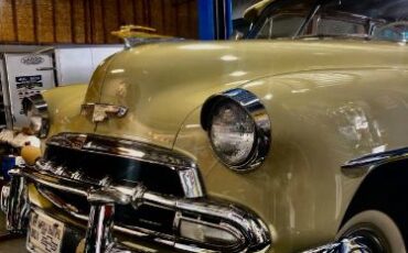Unknown-Deluxe-1952-Brown-11