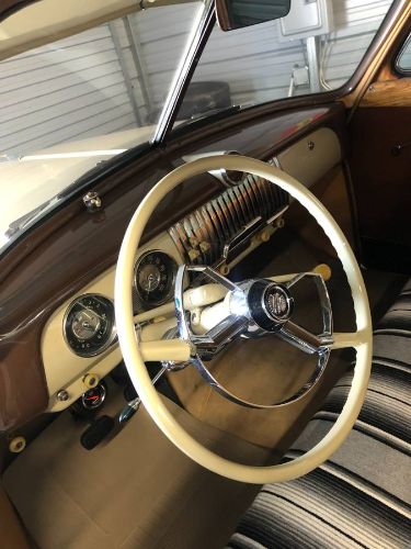 Unknown-Deluxe-1952-Brown-15